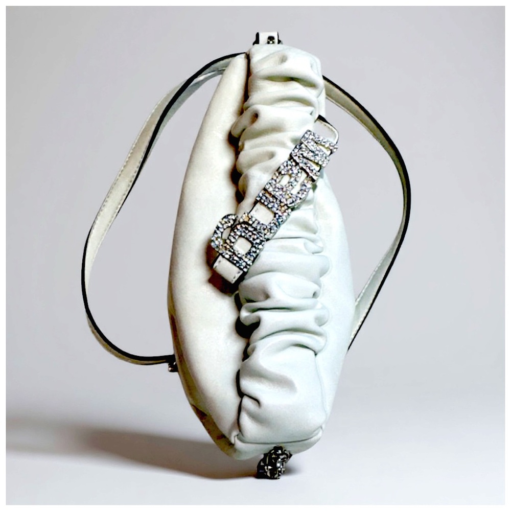 Alexander Wang ‘Scrunch’ Bag. White - Picture 4 of 9